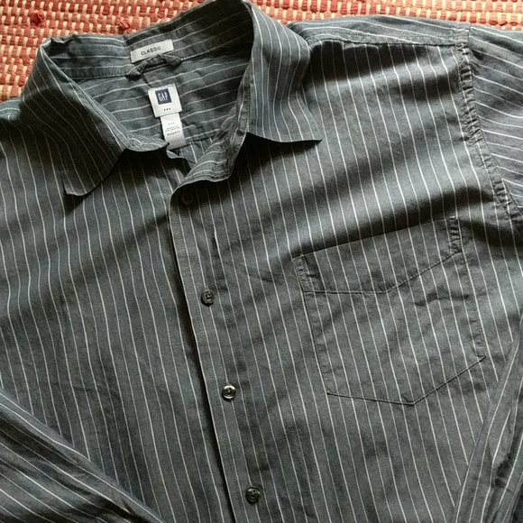 Men's GAP button down - Picture 2 of 4
